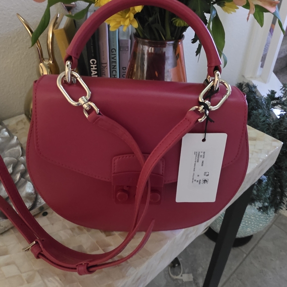 FURLA Metropolis Elegant Red Handbag **NWT** - Picture 2 of 4